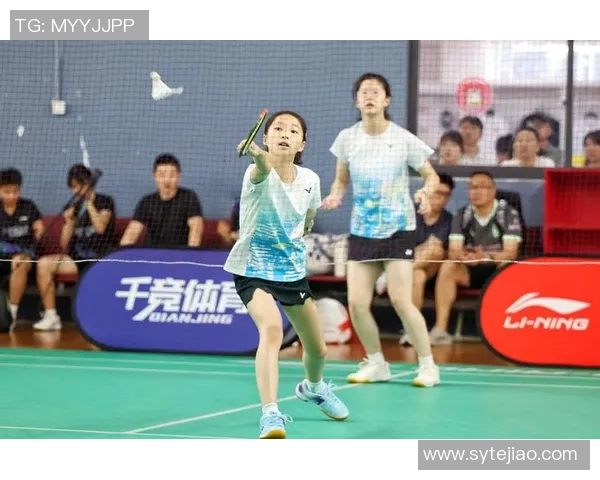 聚焦羽毛球成都羽毛球队如何提升速度与技术的完美结合