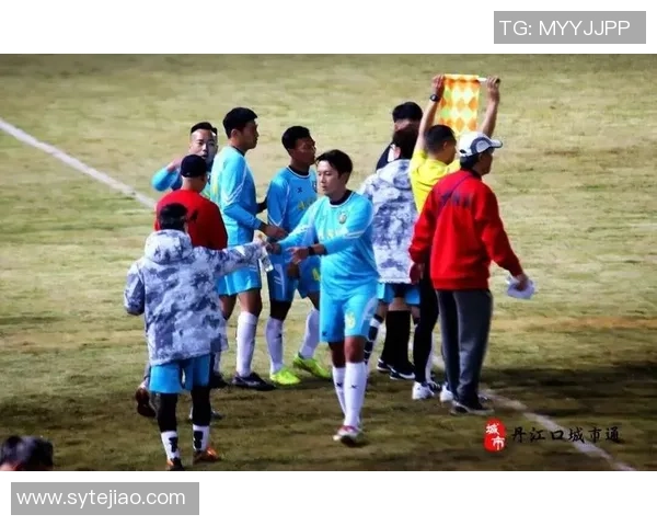 足球明星球迷共同演绎的热血歌曲传递激情与梦想 足球明星球迷共同演绎的热血歌曲传递激情与梦想